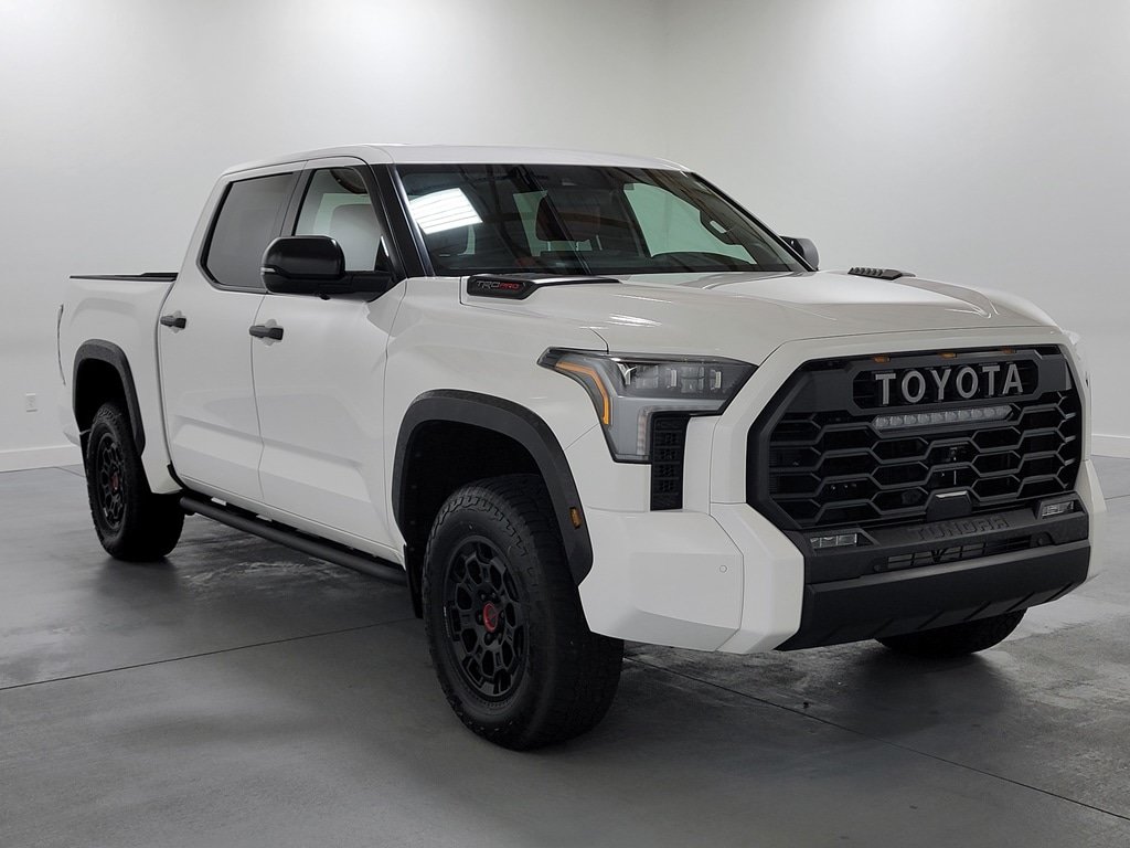 Used 2025 Toyota Tundra TRD Pro AWD/4WD image 2
