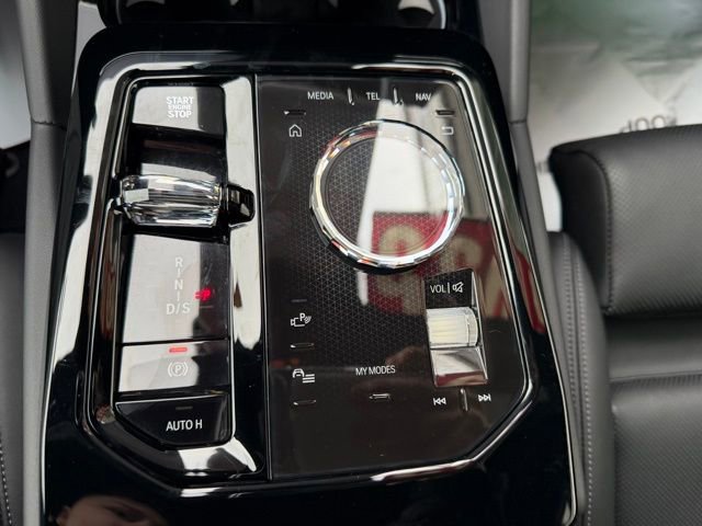 Used 2026 BMW 530i xDrive w/ Executive Package image 14