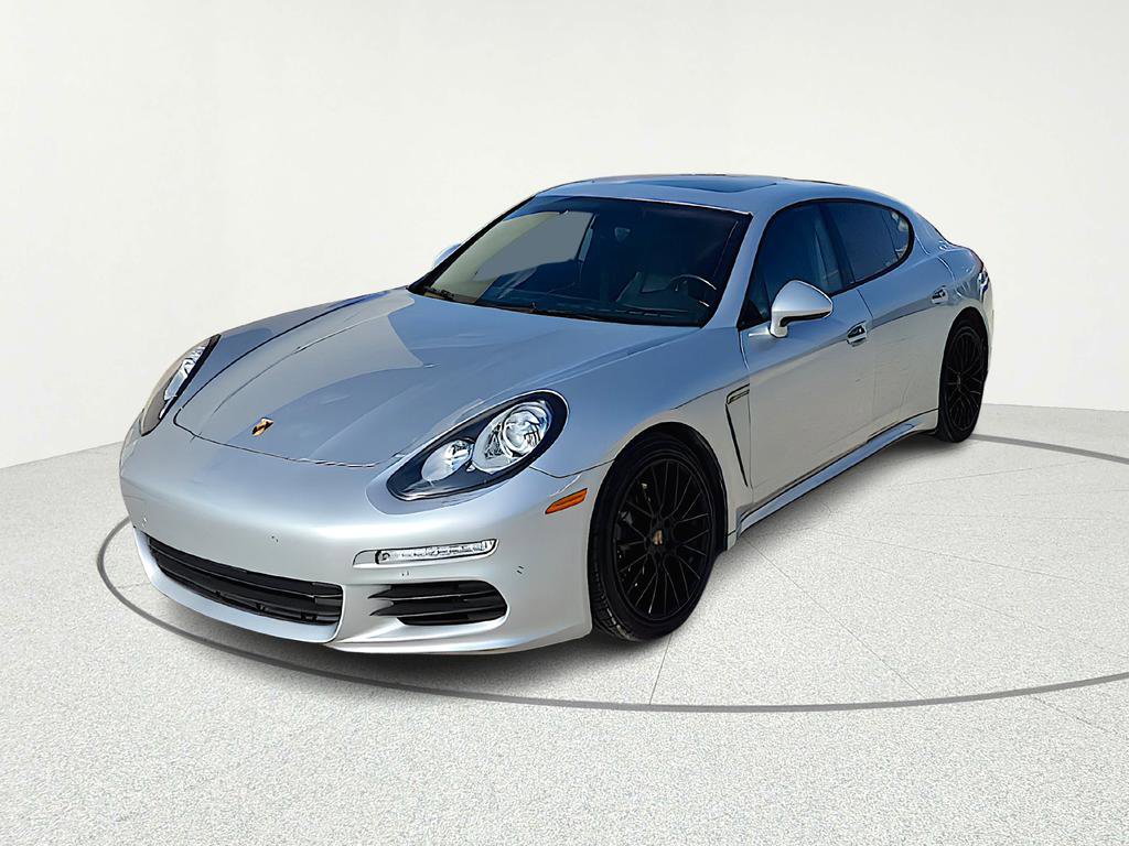 Used 2016 Porsche Panamera S image 1