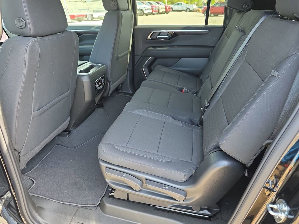 New 2026 Chevrolet Suburban LS RWD image 13
