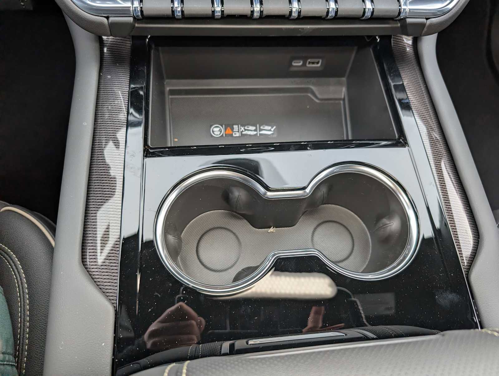 New 2026 GMC Yukon Elevation image 17