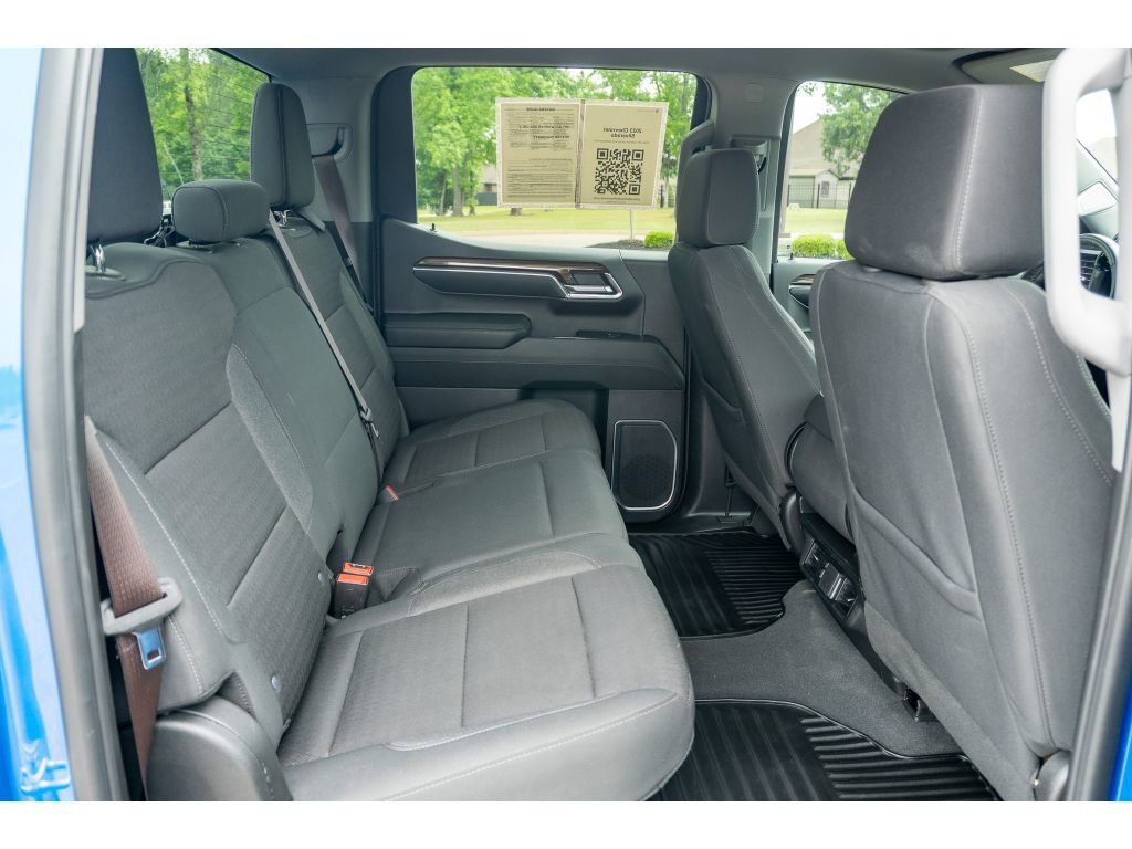 Used 2023 Chevrolet Silverado 1500 RST w/ Z71 Off-Road Package AWD/4WD image 16
