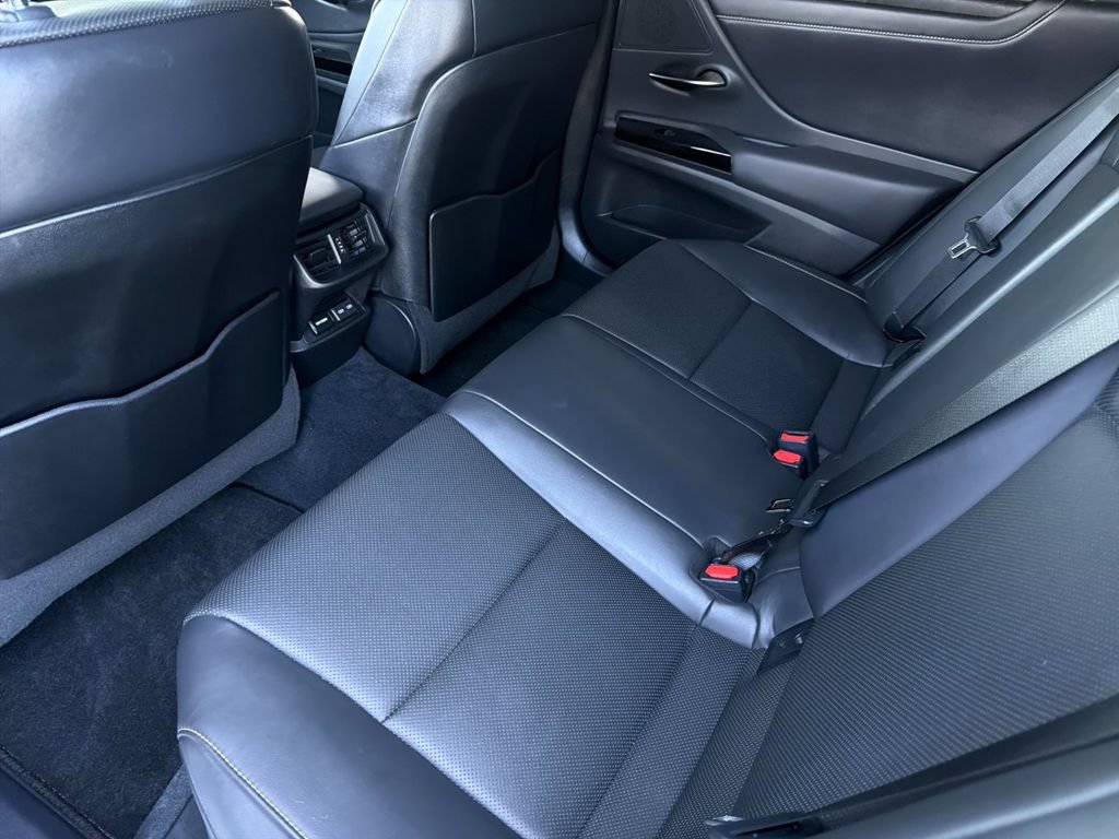 Used 2022 Lexus ES 350 w/ Premium Package FWD image 12