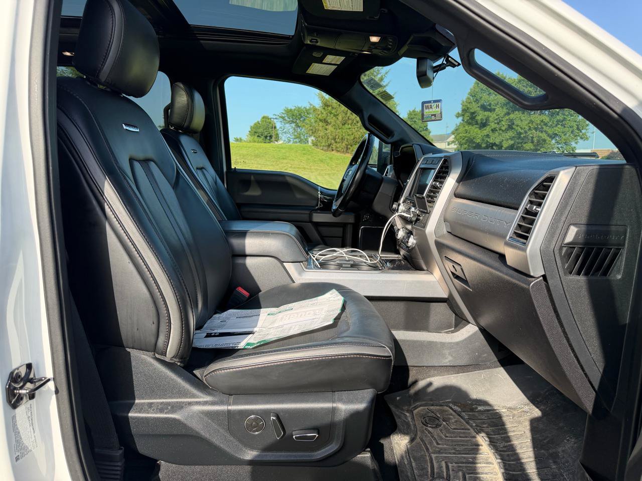 Used 2020 Ford F350 Platinum w/ Tremor Off-Road Package AWD/4WD image 13