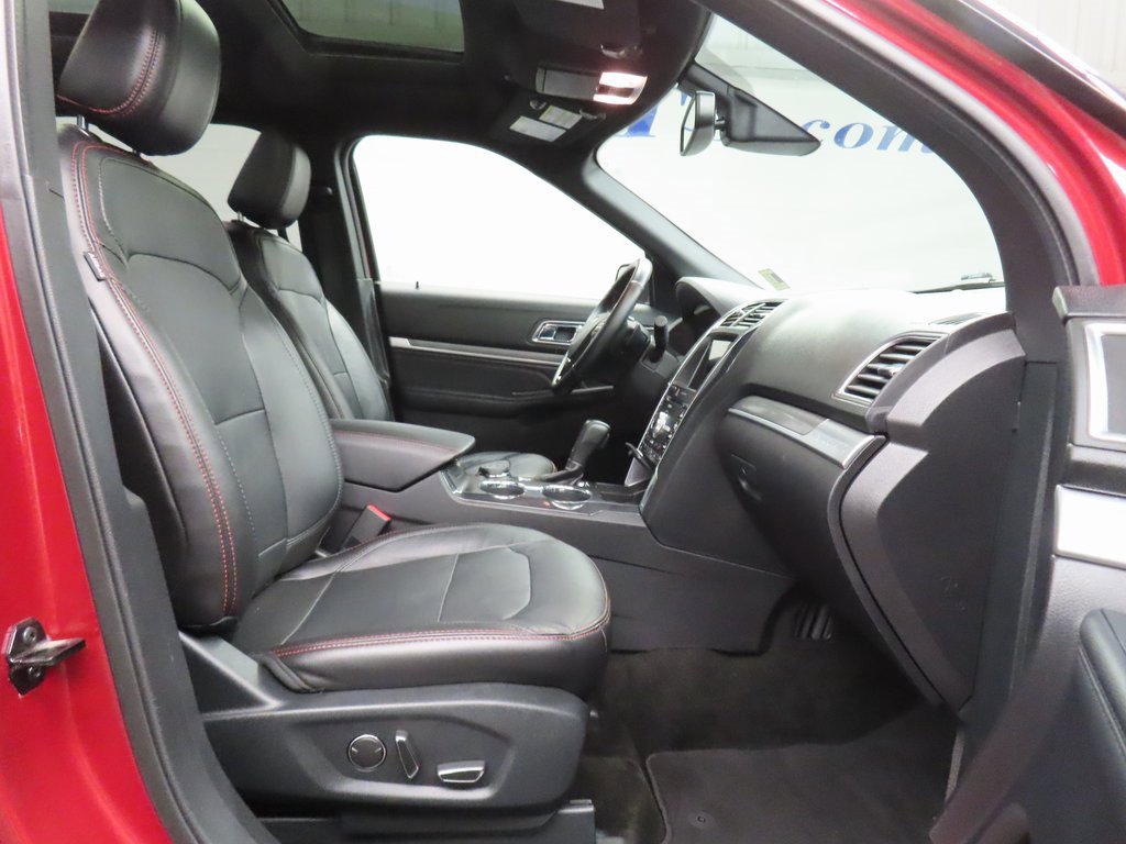 Used 2018 Ford Explorer Sport w/ Equipment Group 401A image 33