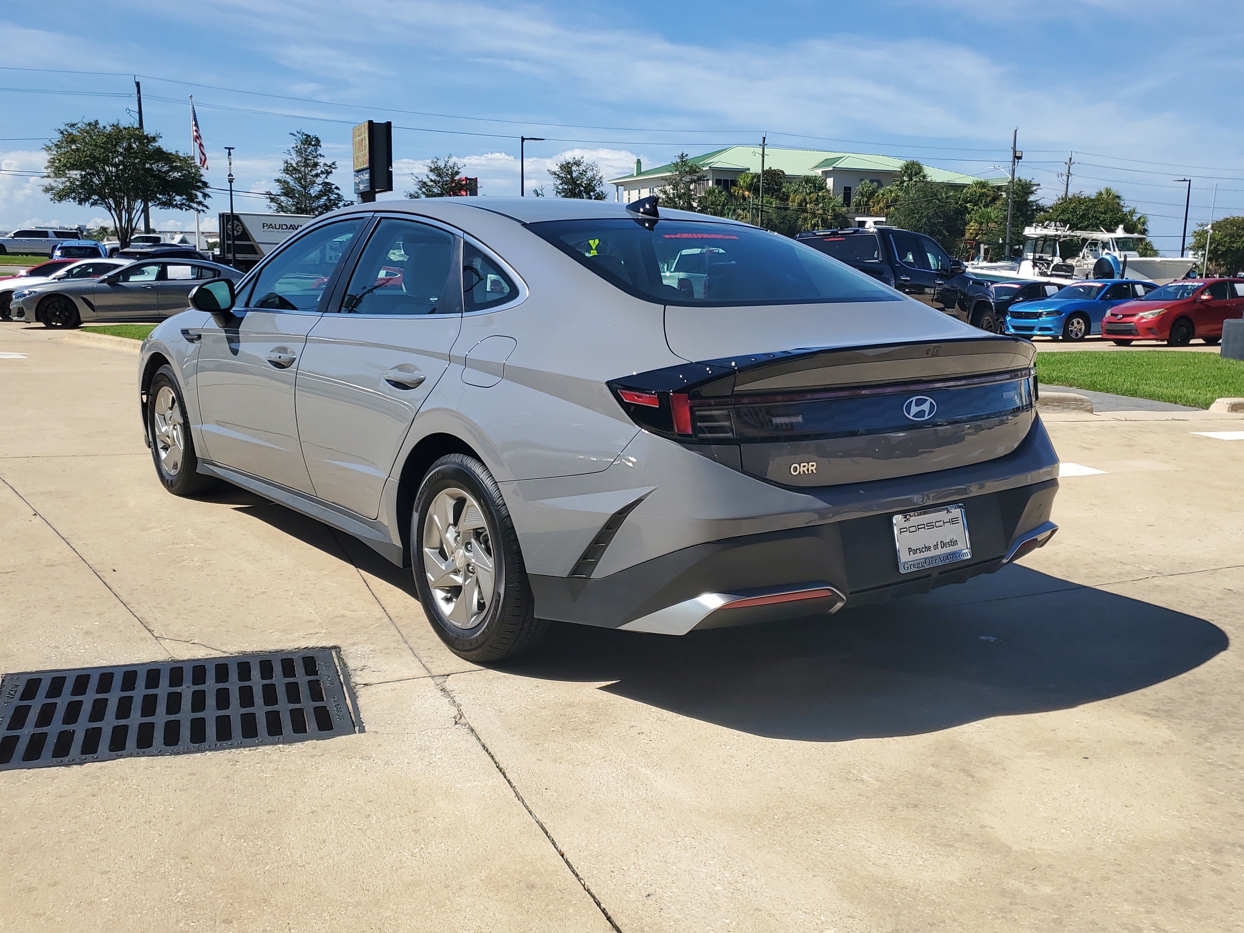 Used 2025 Hyundai Sonata SE FWD image 3