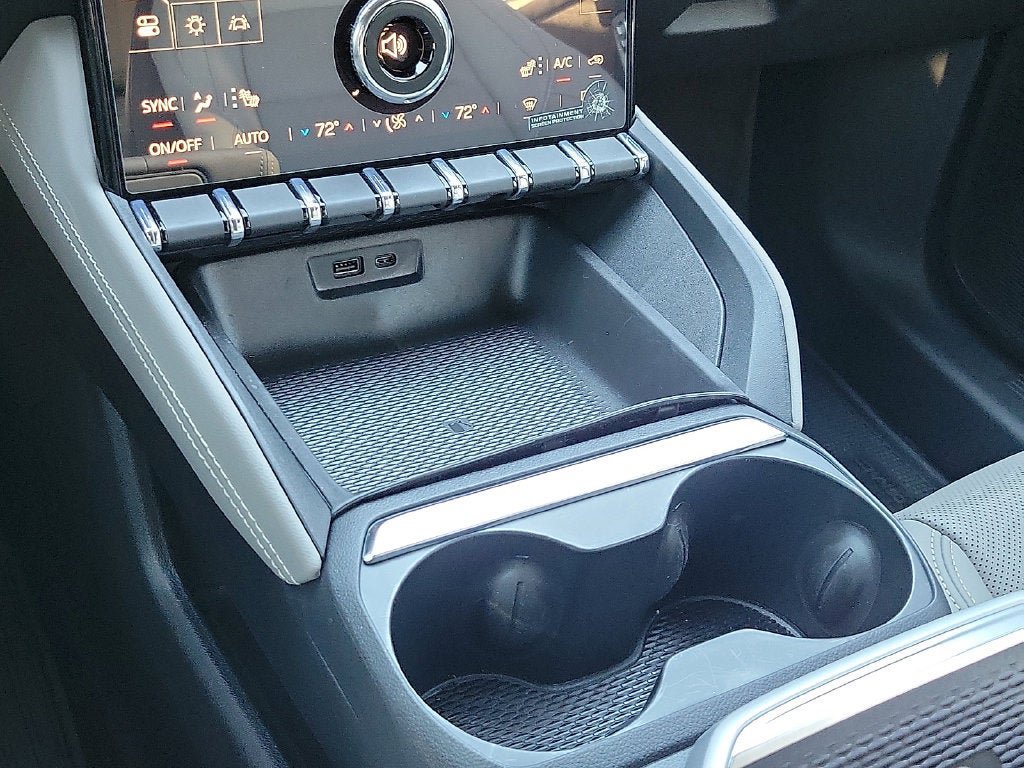 New 2027 GMC Terrain Elevation w/ Elevation Premium Package FWD image 18