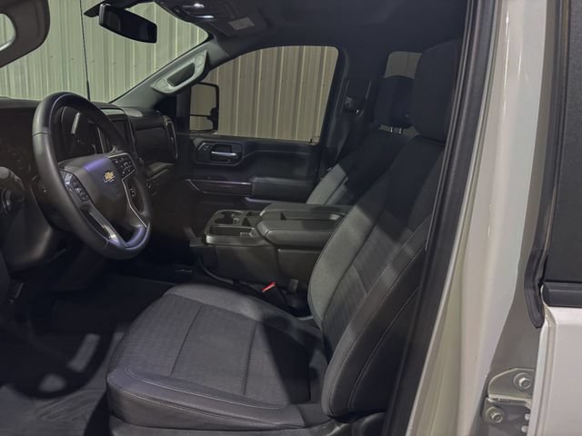 Used 2023 Chevrolet Silverado 2500 LT AWD/4WD image 11