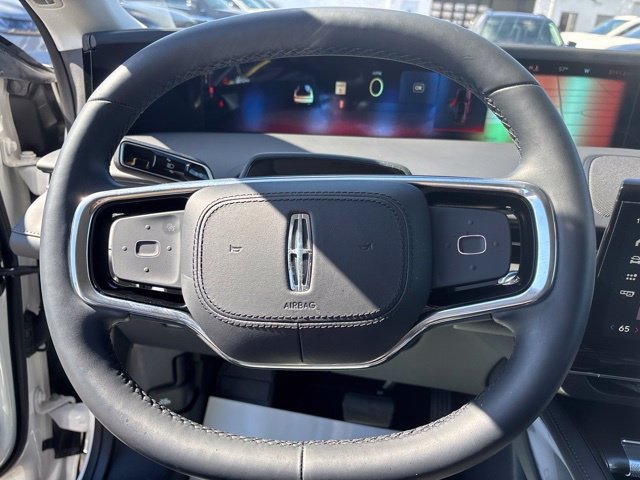 New 2026 Lincoln Nautilus Reserve w/ Jet Appearance Package AWD/4WD image 14