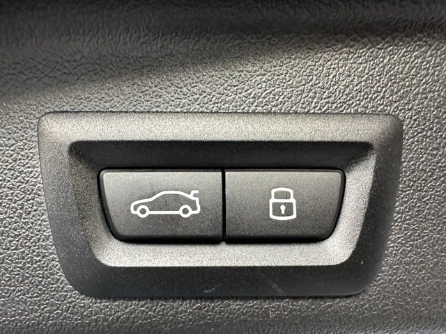 Used 2024 BMW X5 xDrive50e image 22