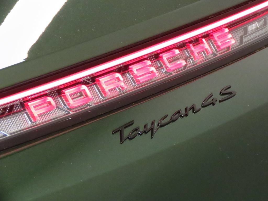 New 2026 Porsche Taycan 4S AWD/4WD image 12