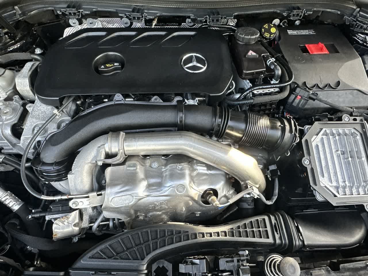 Used 2025 Mercedes-Benz GLA 250 4MATIC w/ Winter Package image 12