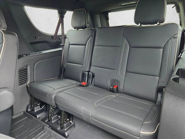 New 2026 Chevrolet Suburban Premier image 19