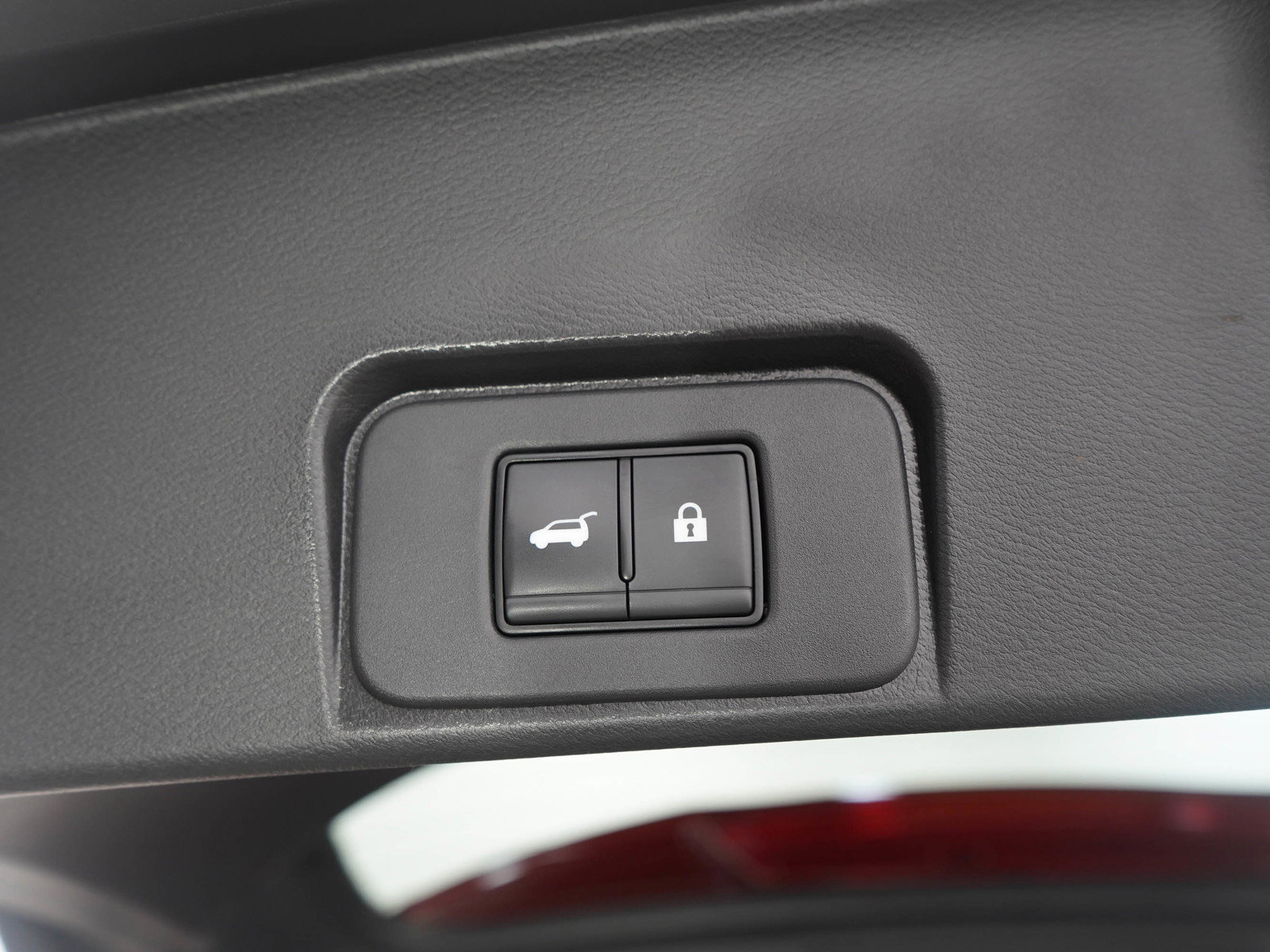 Used 2023 Nissan Rogue SV w/ SV Premium Package image 11