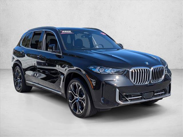 Used 2025 BMW X5 xDrive50e w/ Parking Assistance Package video 3