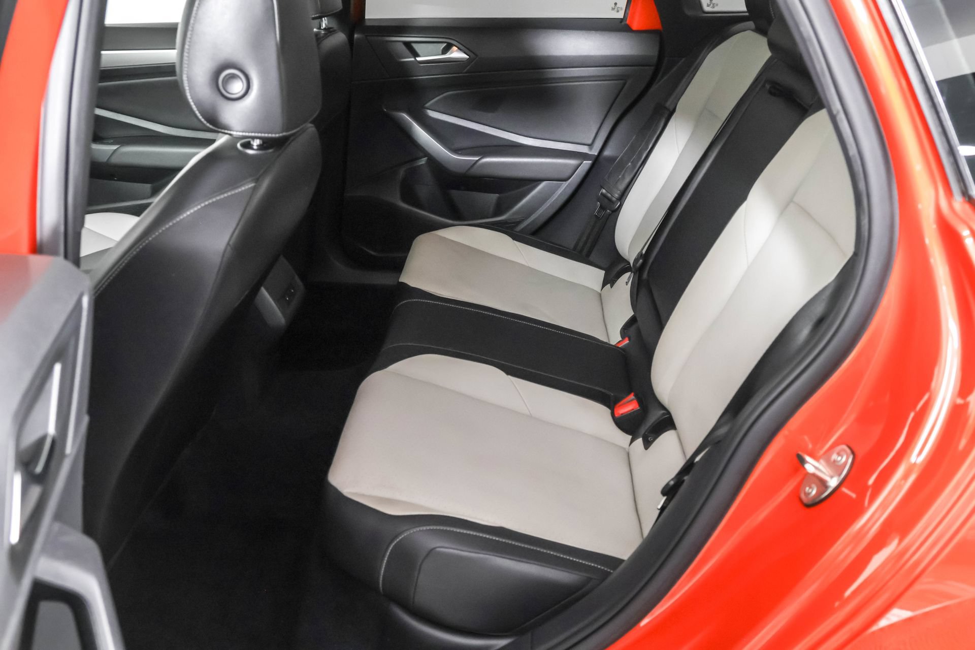 Used 2019 Volkswagen Jetta R-Line w/ R-Line Cold Weather Package FWD image 36