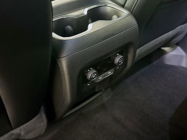 New 2026 Chevrolet Traverse RS image 28