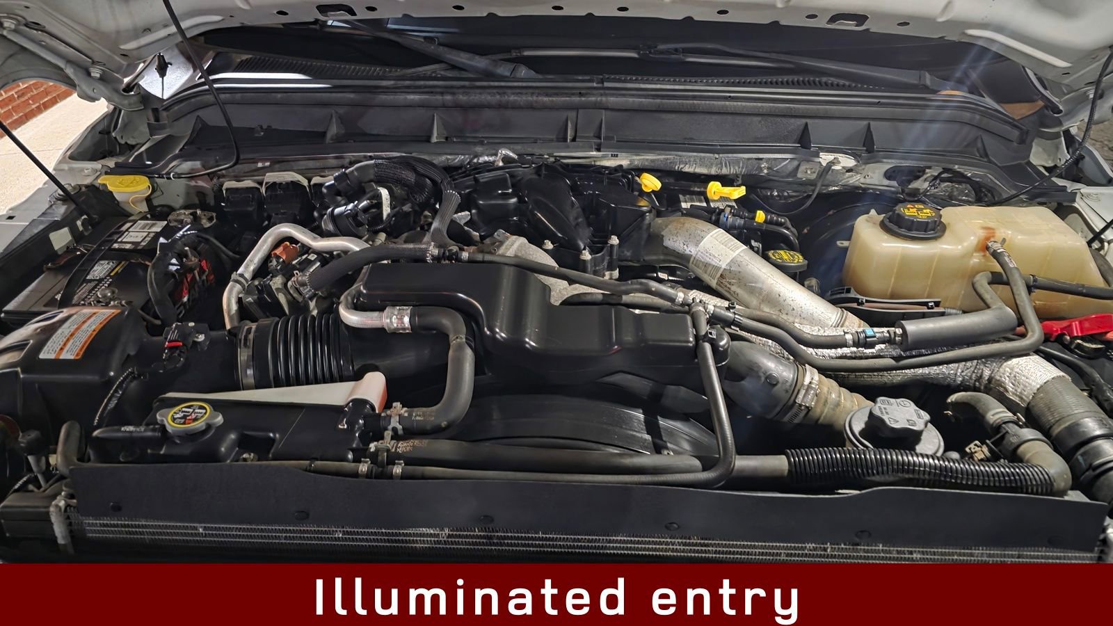 Used 2015 Ford F250 Lariat w/ Lariat Interior Package image 18