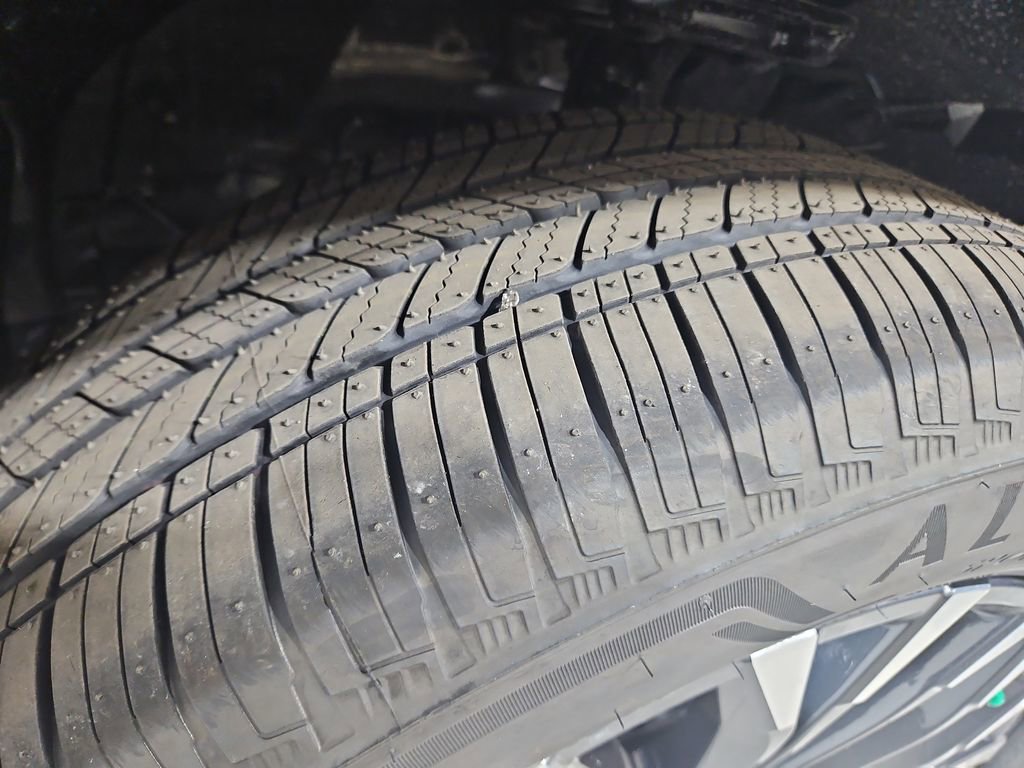 New 2026 Nissan Rogue Platinum image 28