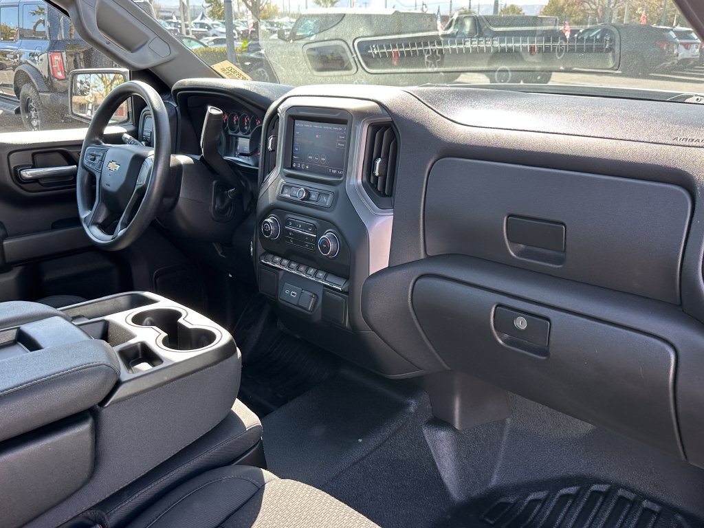 Used 2025 Chevrolet Silverado 1500 W/T RWD image 15