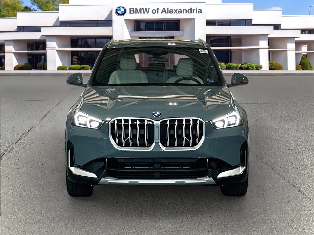New 2027 BMW X1 xDrive28i AWD/4WD image 2