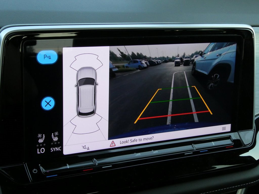 New 2025 Volkswagen Atlas Cross Sport SE image 7