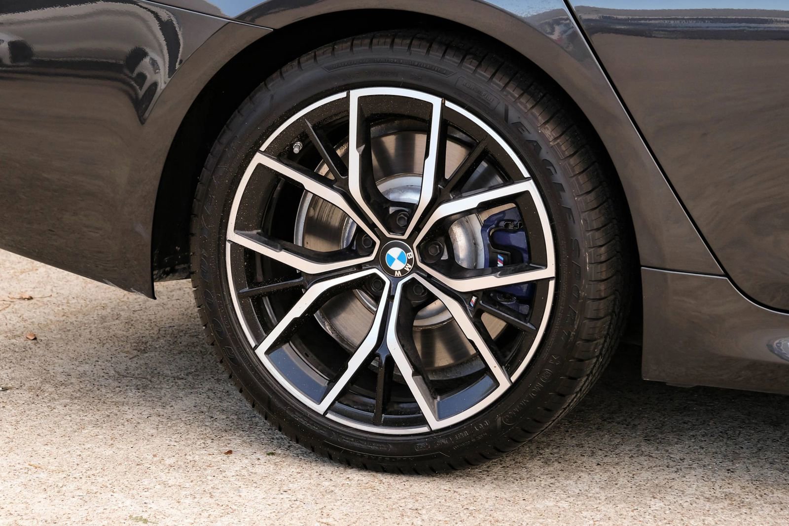 Used 2023 BMW 540i xDrive w/ Executive Package image 69