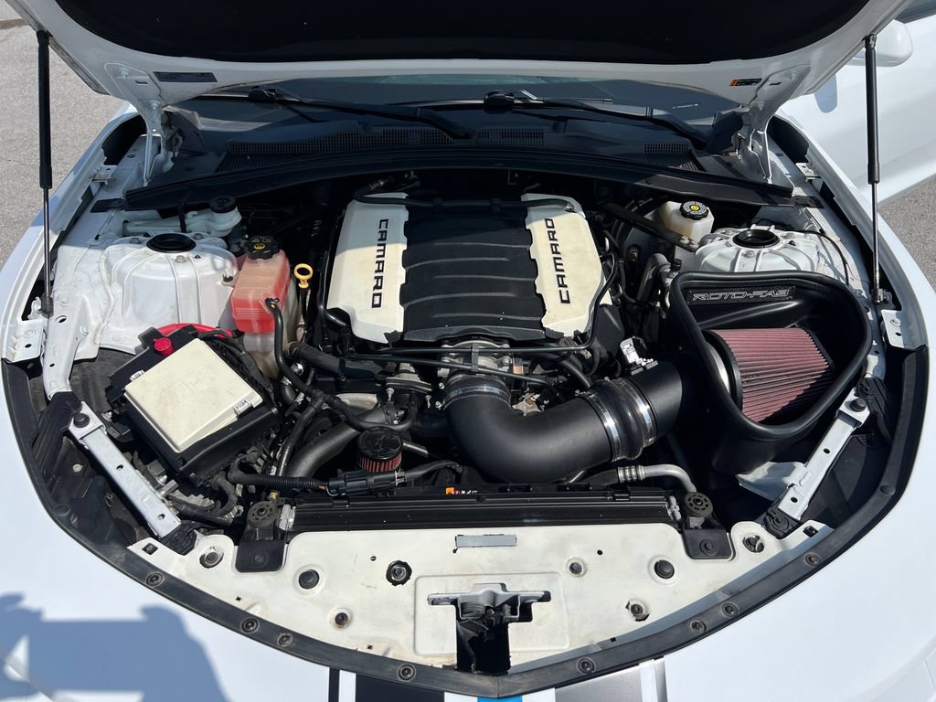 Used 2021 Chevrolet Camaro SS RWD image 25