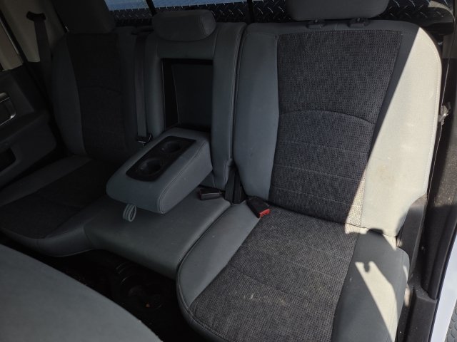 Used 2019 RAM 1500 Classic SLT AWD/4WD image 14