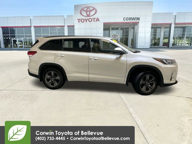 Used 2018 Toyota Highlander Limited Platinum image 9