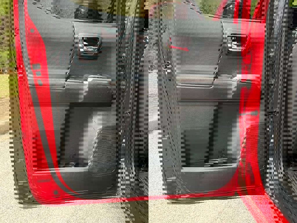 Used 2017 Toyota Tacoma TRD Off-Road w/ Tow Package (A/T) image 24