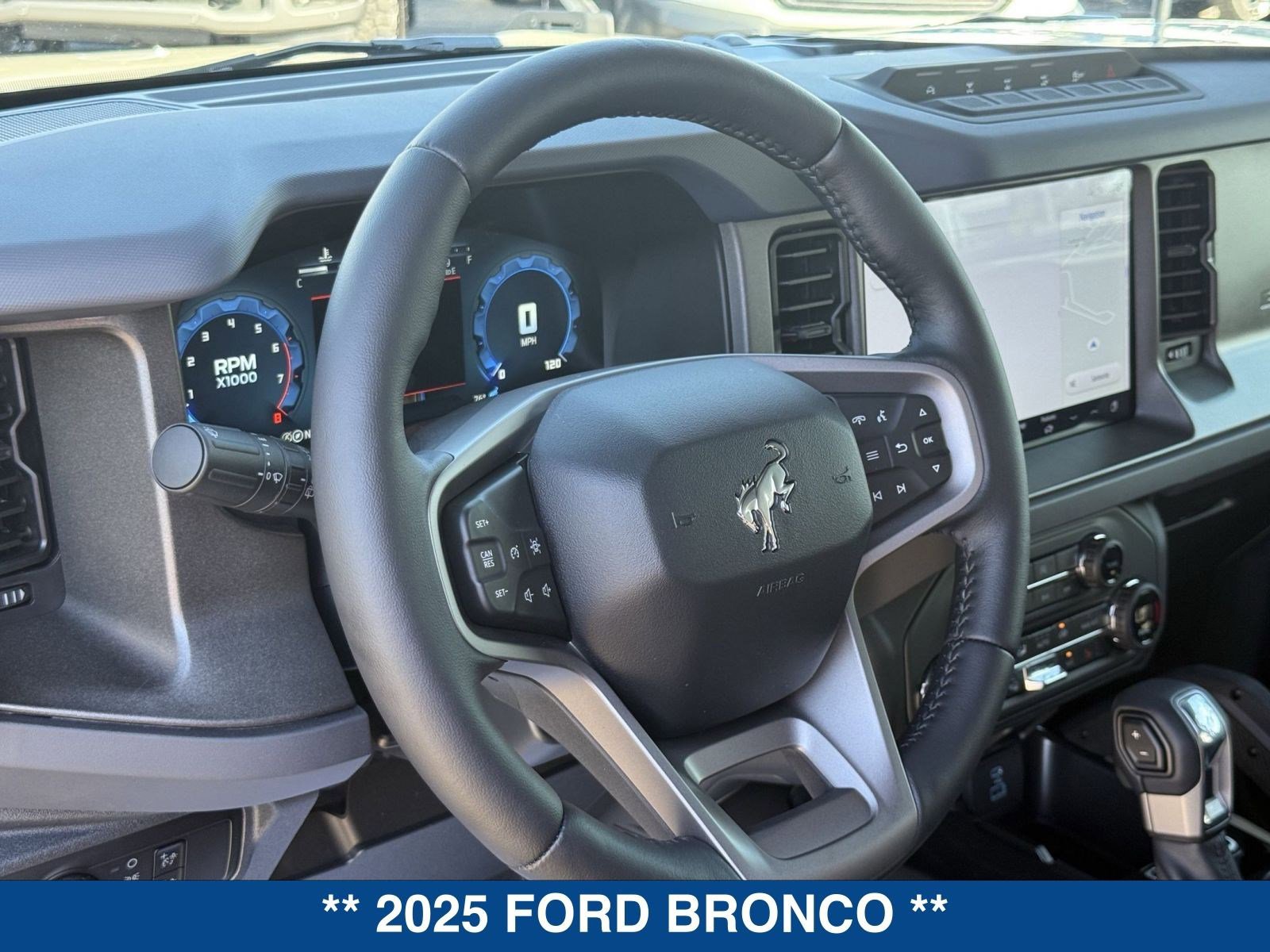 New 2025 Ford Bronco Badlands image 21