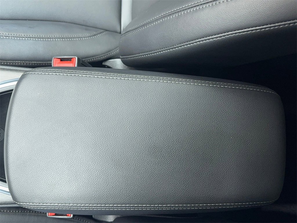 Used 2023 Alfa Romeo Stelvio Ti image 33