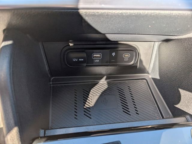 Used 2025 Kia Sportage EX image 13