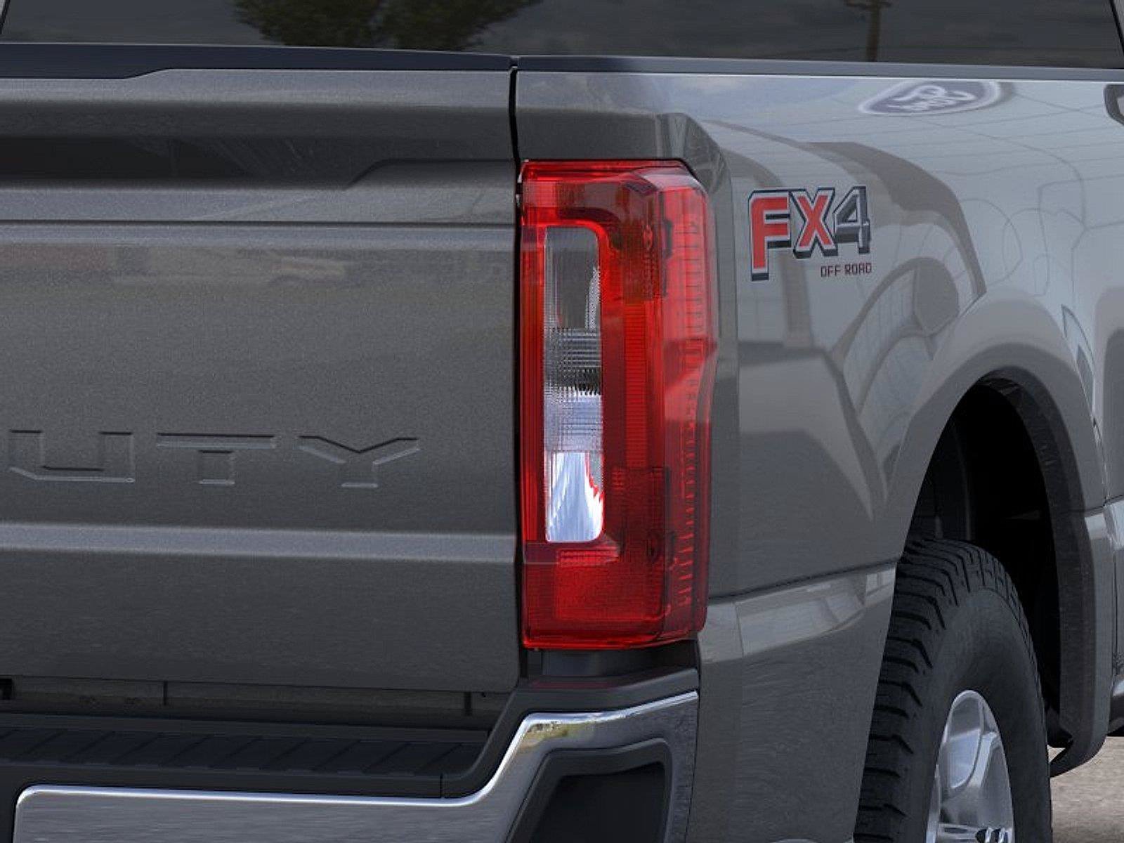 New 2026 Ford F250 XLT w/ FX4 Off-Road Package AWD/4WD image 21