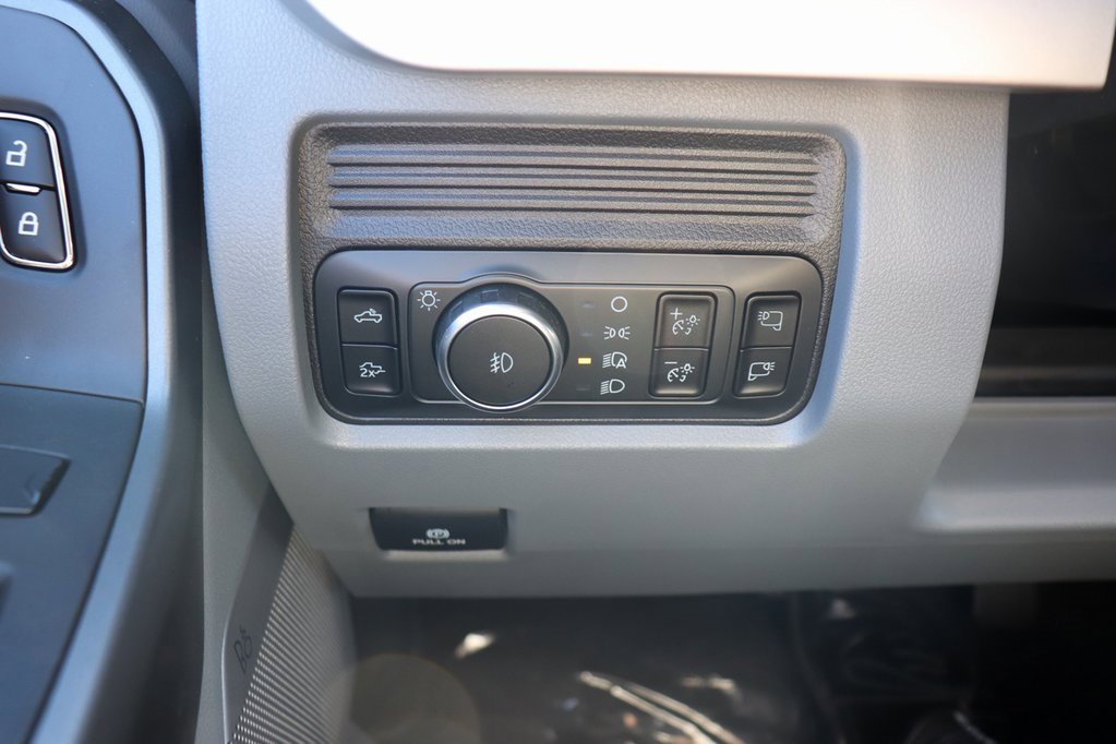 New 2026 Ford F250 4x4 Crew Cab Super Duty image 30