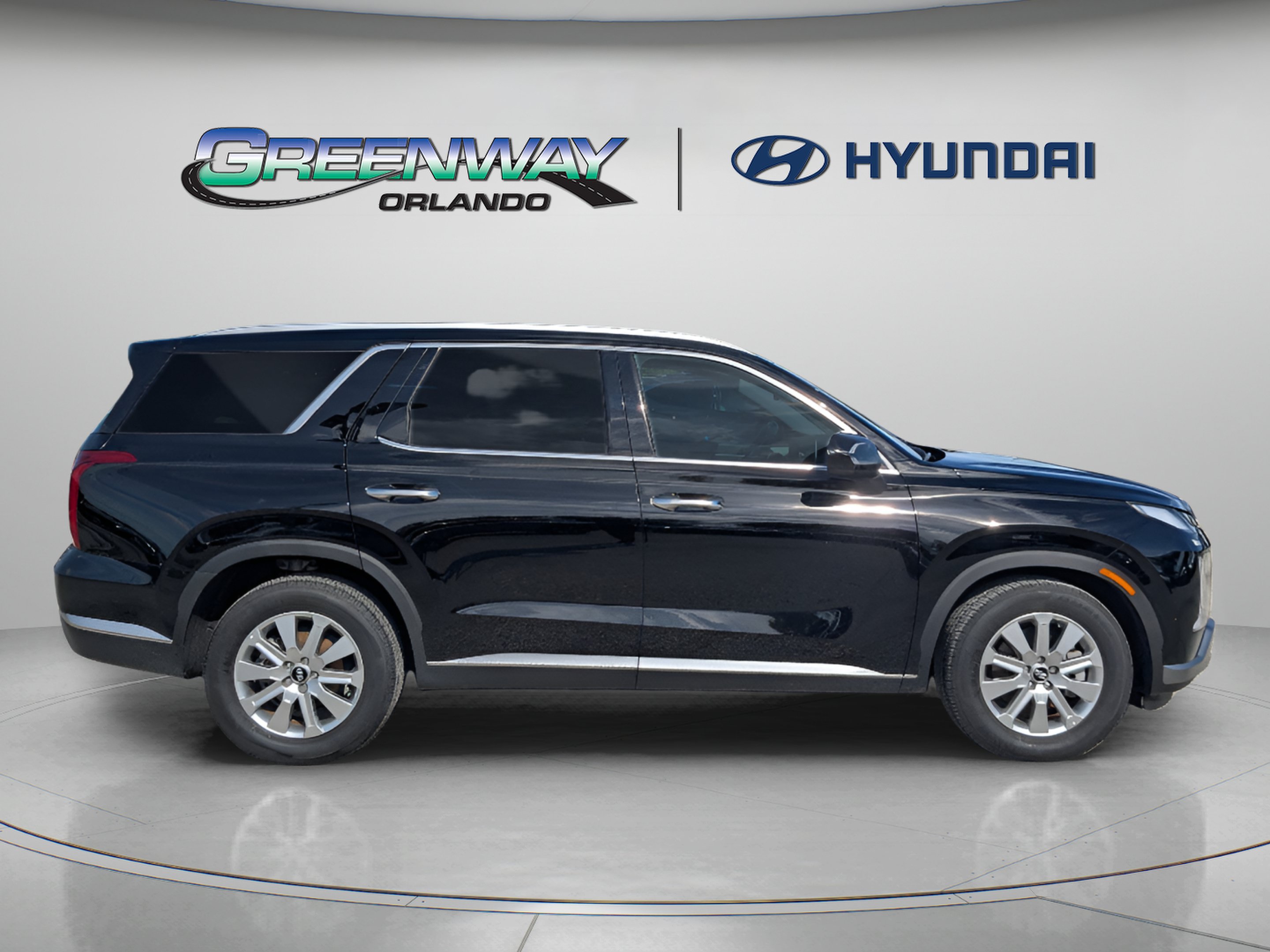 Used 2025 Hyundai Palisade SEL FWD image 9