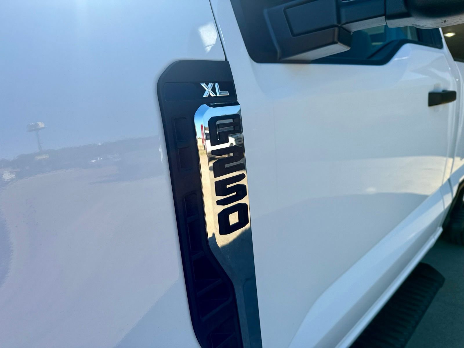 New 2026 Ford F250 XL w/ FX4 Off-Road Package image 25