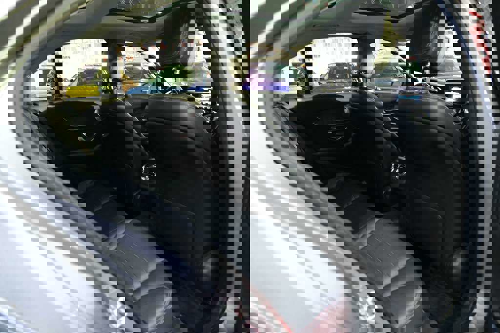 Used 2015 Mercedes-Benz C 300 4MATIC Sedan image 24