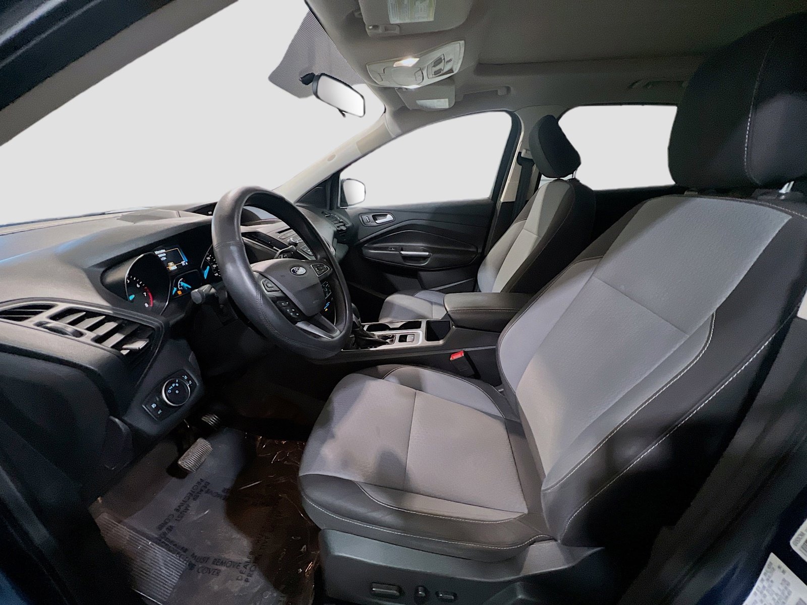 Used 2018 Ford Escape SE image 14