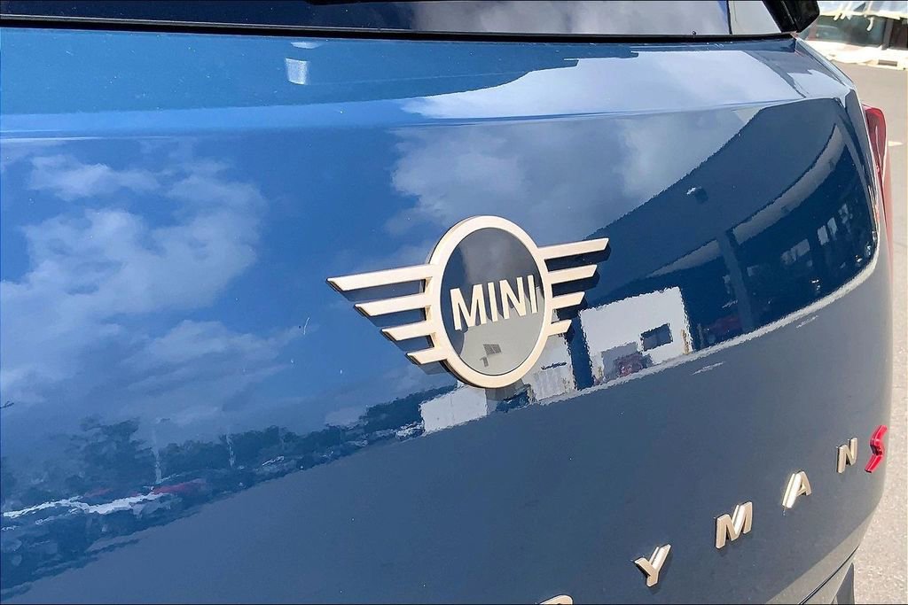 Certified 2025 MINI Cooper Countryman S w/ Comfort Package Max image 33