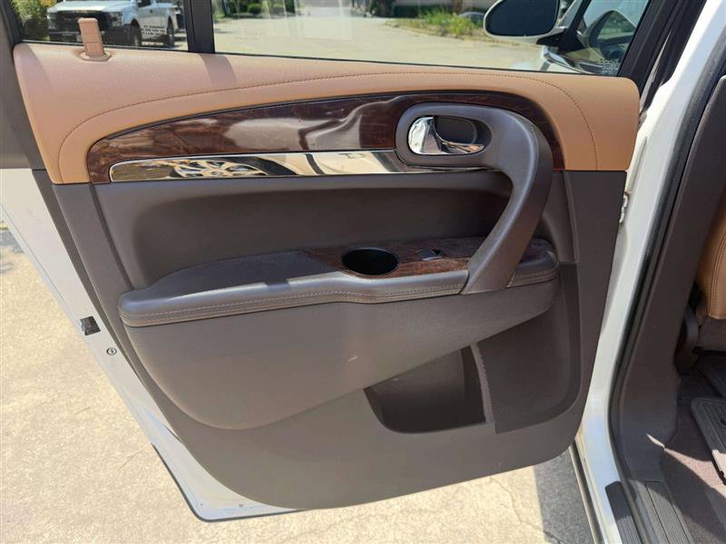 Used 2014 Buick Enclave Leather w/ Trailering Provision Package image 26