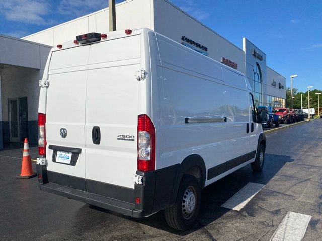 Used 2024 RAM ProMaster 2500 w/ Convenience Group image 9