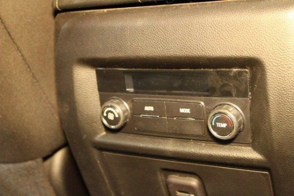 Used 2023 Chevrolet Traverse LT image 16