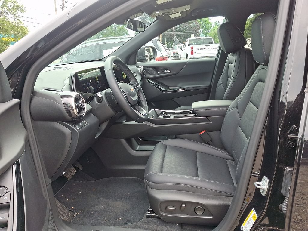 Used 2026 Chevrolet Equinox LT w/ Convenience Package II AWD/4WD image 13