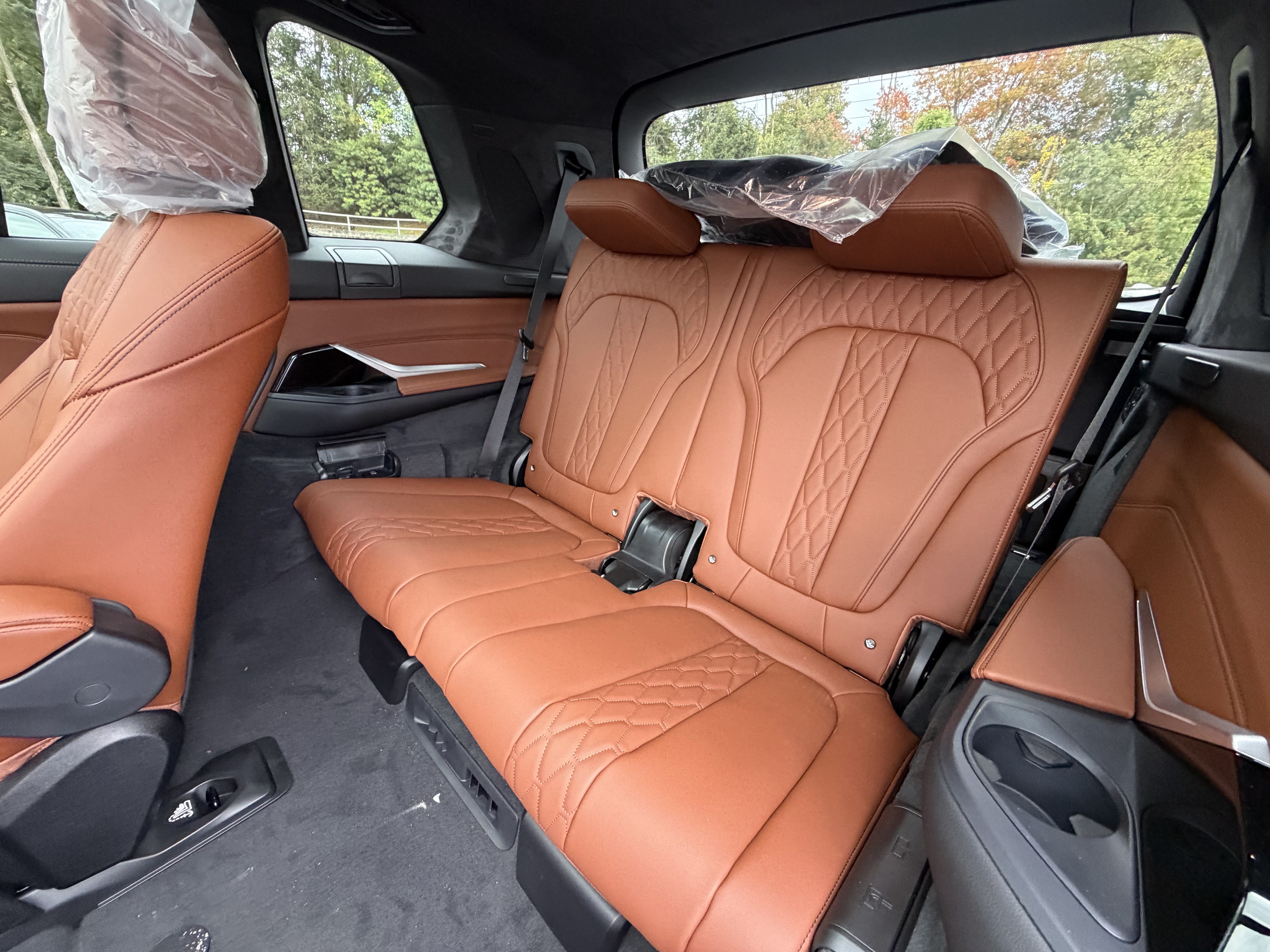 New 2027 BMW X7 xDrive40i w/ M Sport Package AWD/4WD image 18