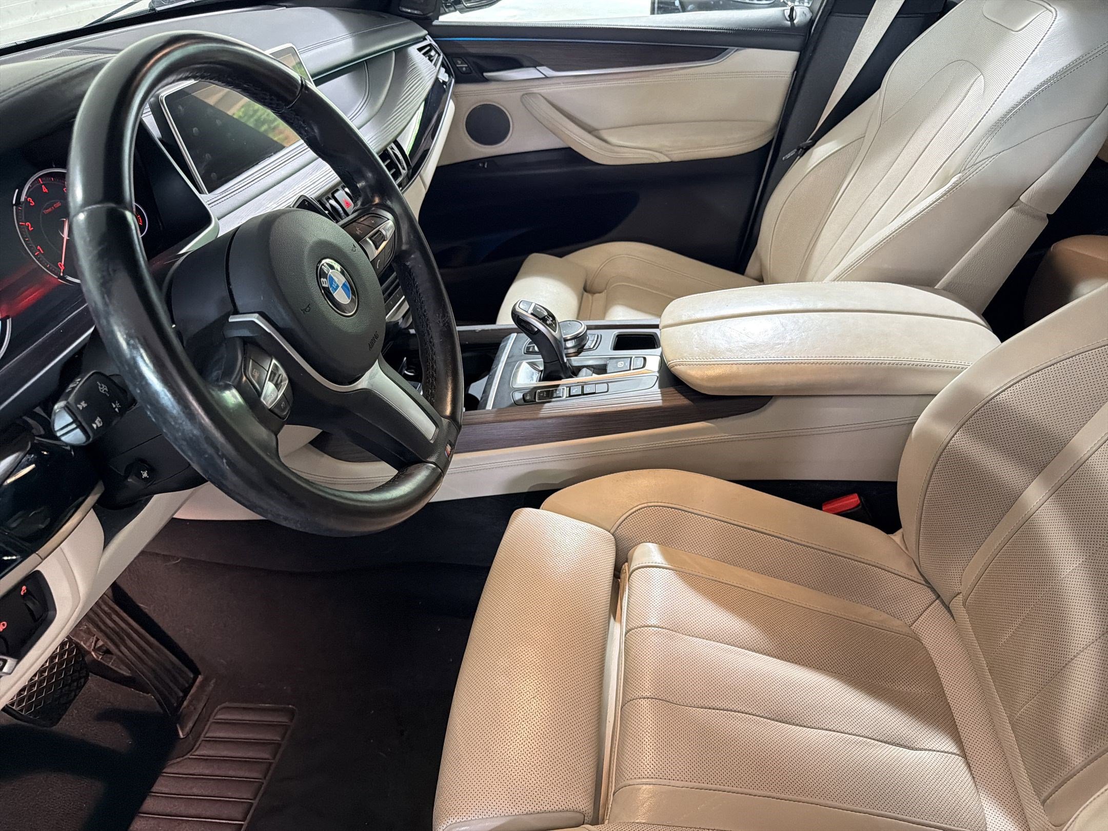 Used 2018 BMW X5 sDrive35i w/ M Sport Package RWD image 4