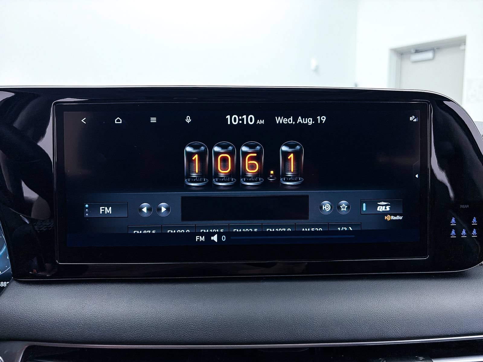 Used 2023 Hyundai Palisade SEL w/ Premium Package FWD image 27