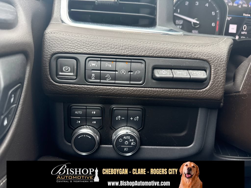 Used 2021 GMC Yukon Denali w/ Denali Premium Package AWD/4WD image 23