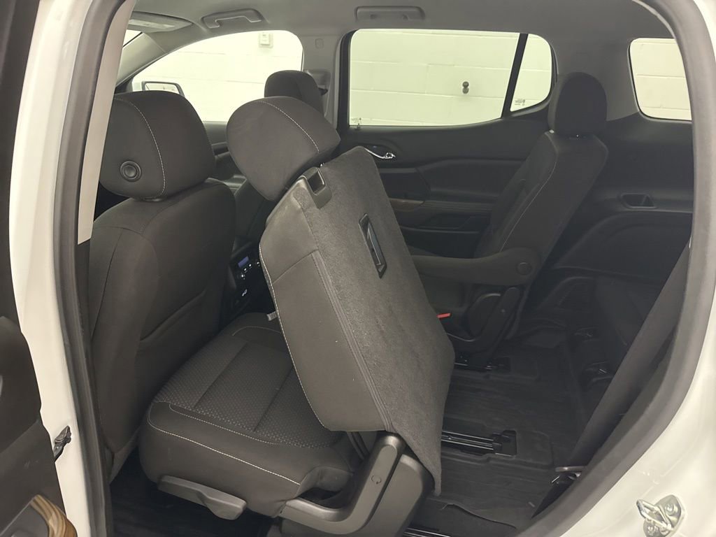 Used 2023 GMC Acadia SLE w/ Driver Convenience Package FWD image 45